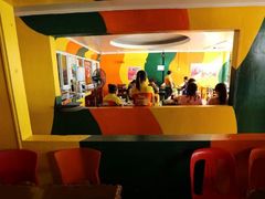-Jonah's Fruit Shake & Snack Bar