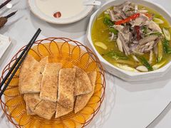 -马尔龙新疆饭店·清真(瑞景店)