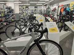 -迪卡侬(明光路店)