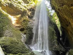 -龙水峡地缝景区