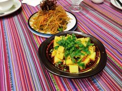 -香巴拉云南餐厅(华莱坞店)