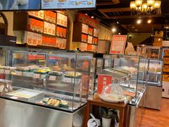 面包甜点陈列柜-黄远堂凤梨酥·伴手礼(中山路六店)