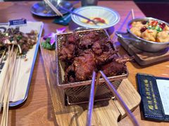 -路边羊烧烤酒场(宝带路店)