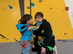 -问山MountQuest攀岩馆