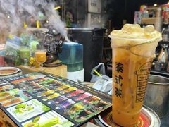 -席娜卡琳火车铁道夜市