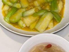 豌豆苹果西葫芦-金鼎轩·滋养小餐馆(联想桥店)