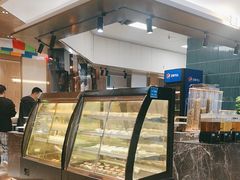 -金马门国际美食百汇(珞喻路店)