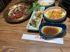 -明洞阿姨·韩式酱蟹烤肉·创意料理(三元桥店)