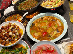-万重锦·人文川菜馆(骡马市店)