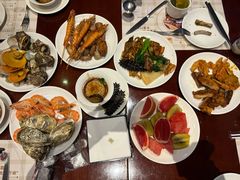 -荣誉国际酒店-云顶旋转餐厅