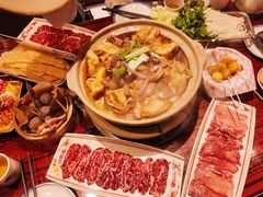 -沙胆彪炭炉牛杂煲(上海日月光广场店)