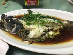 -鑫悦楼煎蟹·16年海鲜大排档