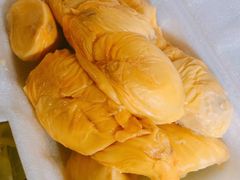 -Gerai buah-Buahan Segar