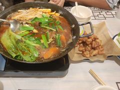 -霄汉牛三鲜湖北砂锅菜(万松园2店)