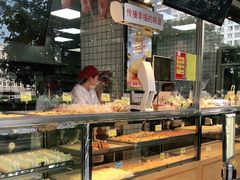 面包甜点陈列柜-鲍师傅糕点(江苏路店)