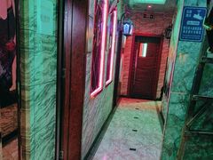 -路边边.炒菜烧烤.音乐餐厅(良乡长虹店)