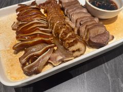 -梁家大院•农家菜(昆山会展中心店)