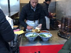 -曾笼笼牛肉饼