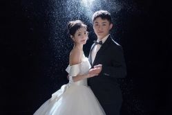 -喜爱高定婚纱摄影