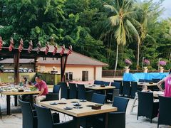 -三亚海韵度假酒店·渔人码头海鲜火锅BBQ自助餐厅·落日吧