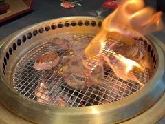 -铭牛烧肉·和牛海鲜自助(高新月牙湖店)