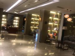 -杭州西湖湖滨银泰亚朵酒店