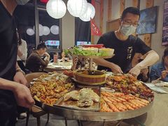 -日进一片海.生腌海鲜火锅.宵夜烧烤(三里屯总店)