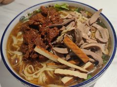 红烧牛肉腰花面-镇南锅盖面馆(解放路店)