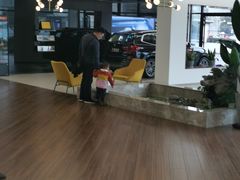 -宁波宝信宝马4S店(江北日湖店)