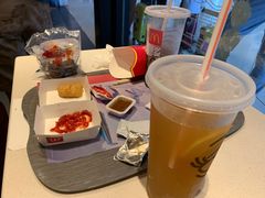 -麦当劳(汉口火车站候车室店)