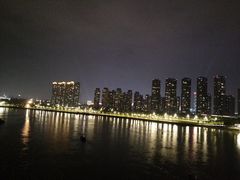 -南京眼步行桥