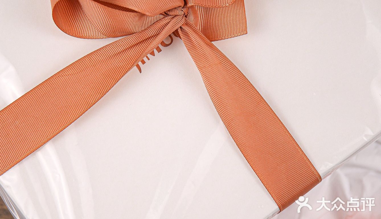 乘着春风💖吃着茉莉密瓜蛋糕🧁开心到爆炸💥