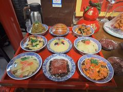 -蓝田九大碗民俗食府(蓝田店)