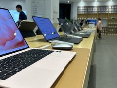 -华为授权体验店(中山公园来福士)