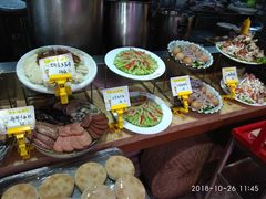 -乔家小院•本地小海鲜•非遗驴肉(万年泉路店)