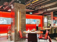 大堂-四季民福烤鸭店(西单华威约饭街店)