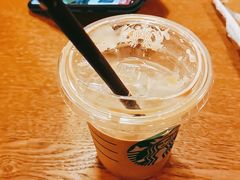 红茶咖啡拿铁-星巴克(宁波老外滩店)