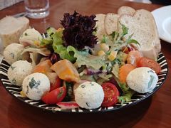 奶酪球沙拉-申德勒加油站西餐厅(日坛路总店)