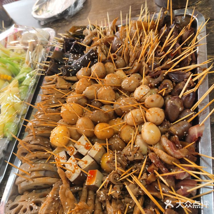 冷沾沾有个酸辣口味的蘸碟