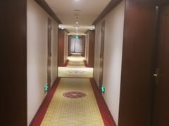 -上海银星皇冠假日酒店