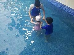 -Swim斯卫姆国际儿童游泳中心(红博中央公园店)