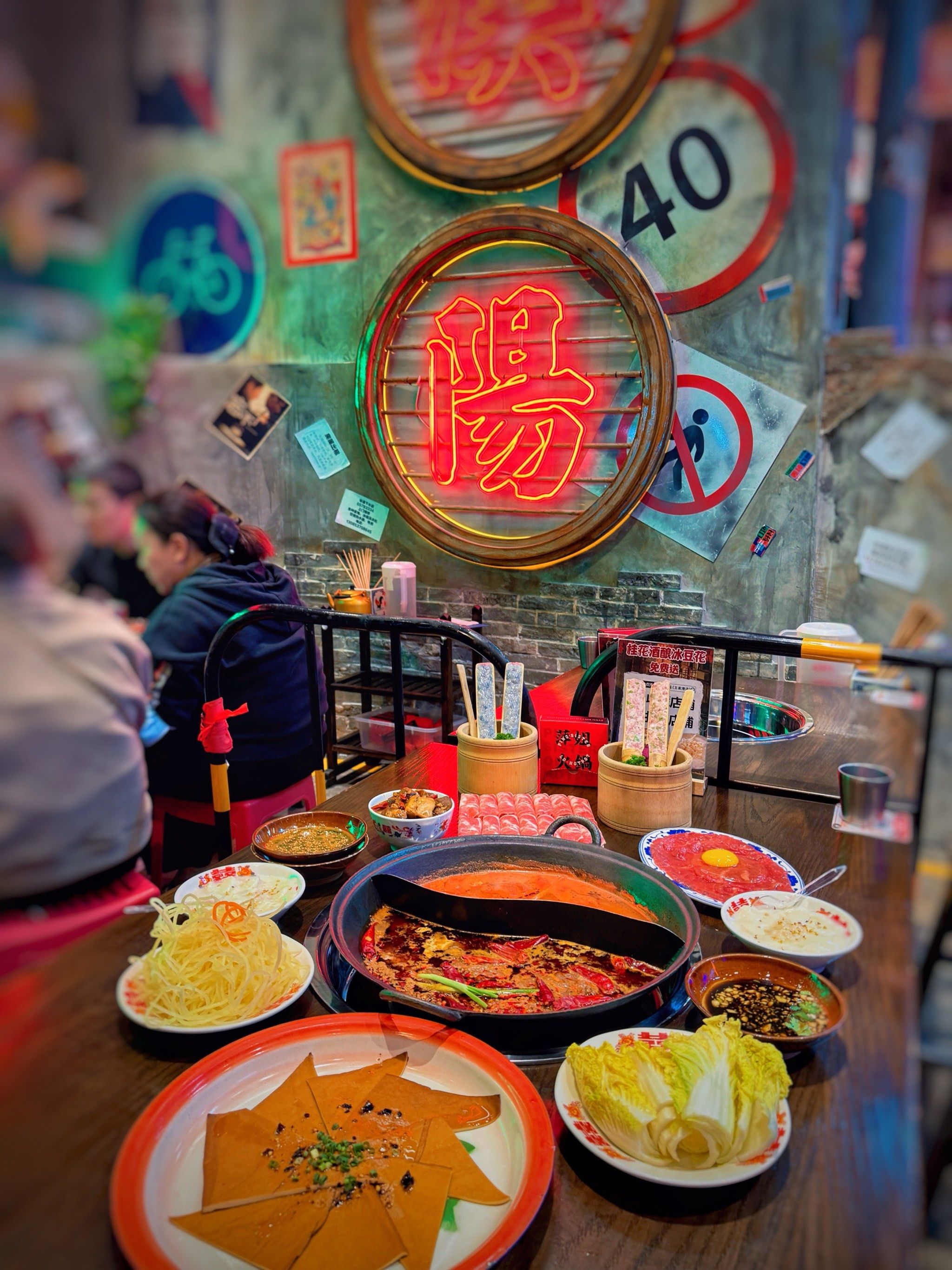 武汉樱花季 | 萍姐火锅公路夜市王家湾店