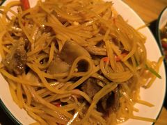 -先启半步颠小酒馆(虹桥龙湖天街店)