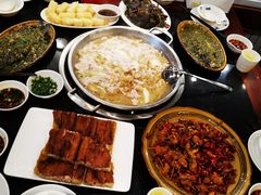 -老来福·非遗酸汤兔(凯旋路店)