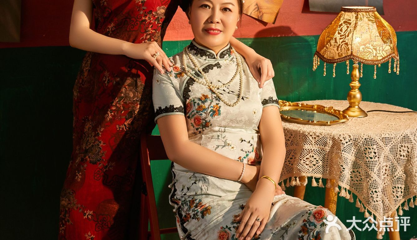 旗袍复古母女👩🏻‍👧🏻写真📸