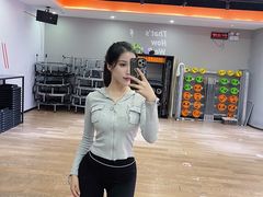 -乐刻运动健身精品馆(览秀城店)