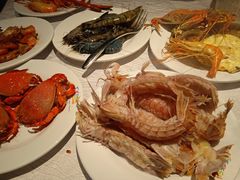 -领鲜活海鲜榴莲自助火锅(东门店)