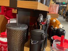零售区-星巴克臻选(成都东方新希望天祥店)