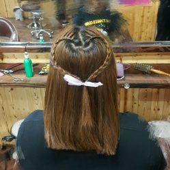 -镁连社·美联社