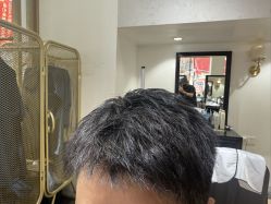 -蓝调造型·烫发·染发